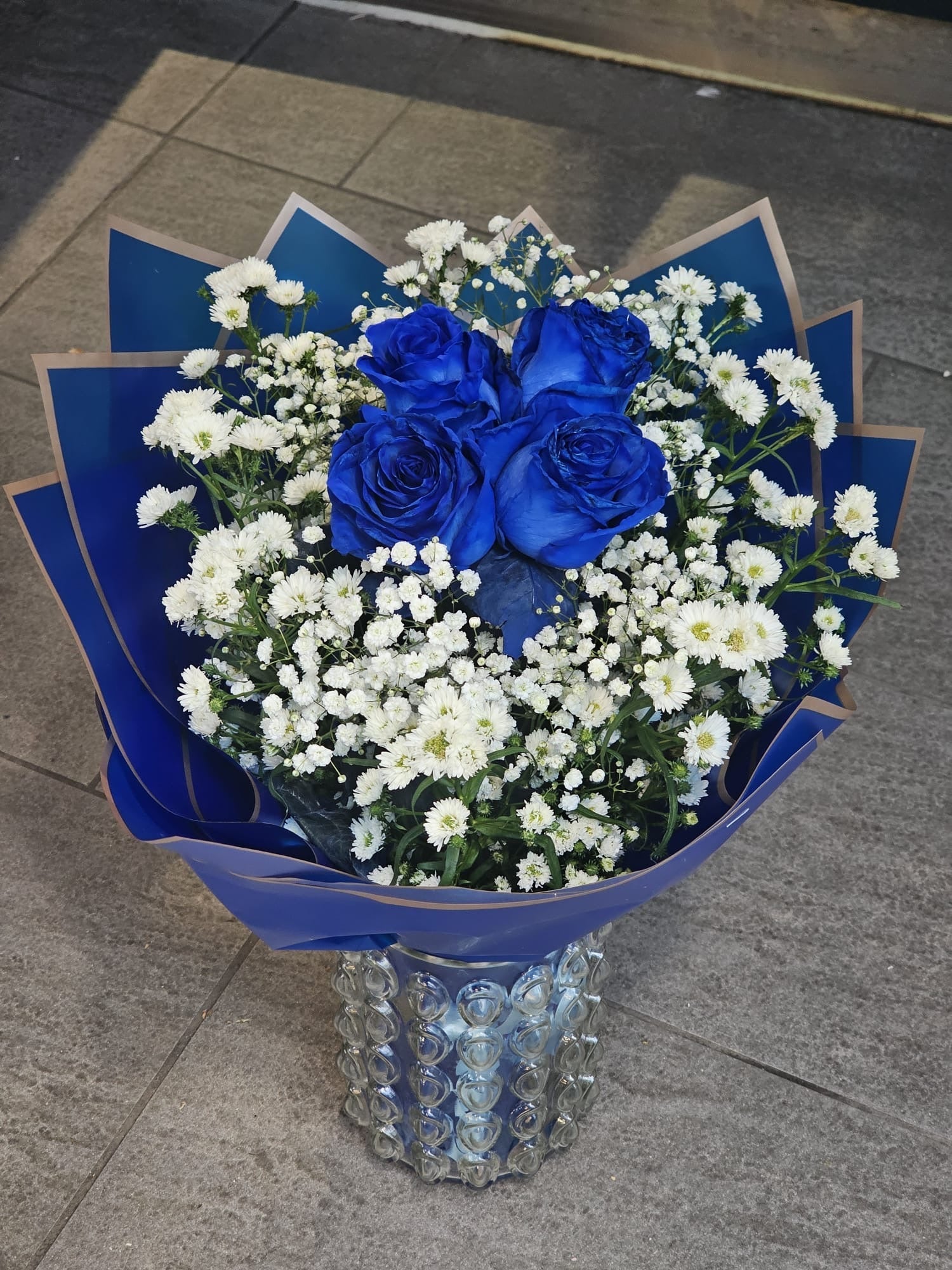 Brautstrauß Weiß – Rosen & Eukalyptus