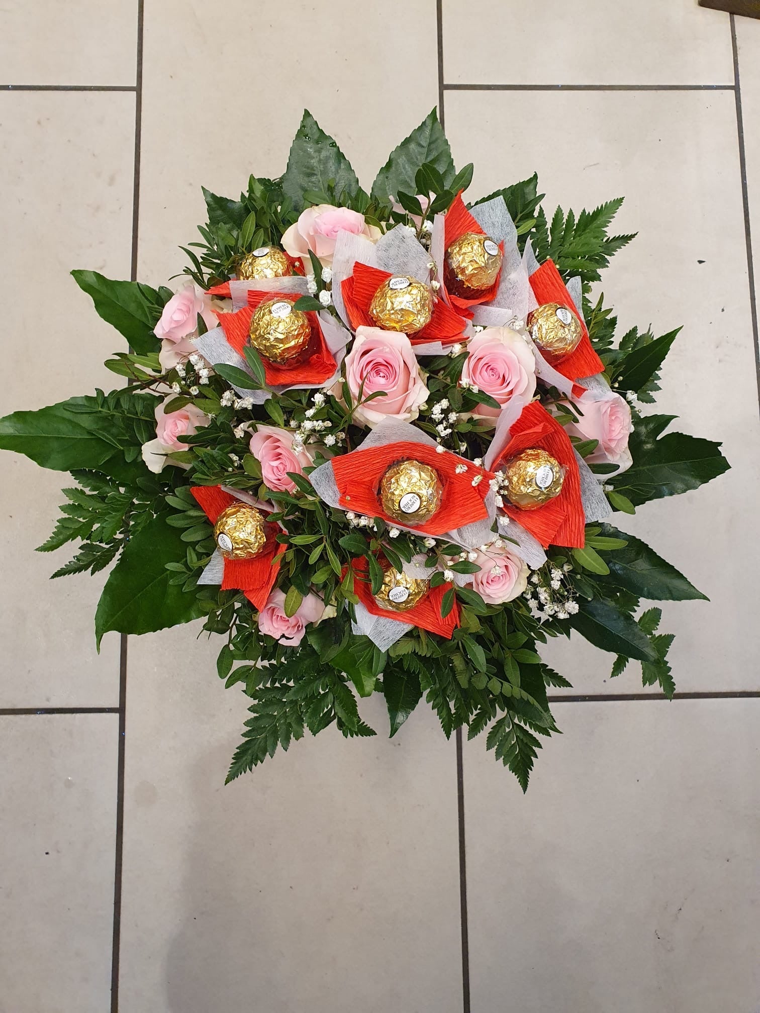 Rote Rosen Strauß